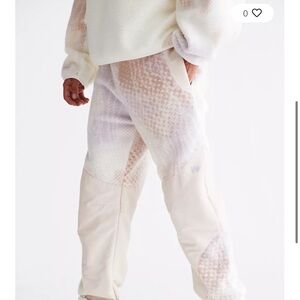Urban outfitters Cream and White Patterned Sweatpants Sz Large